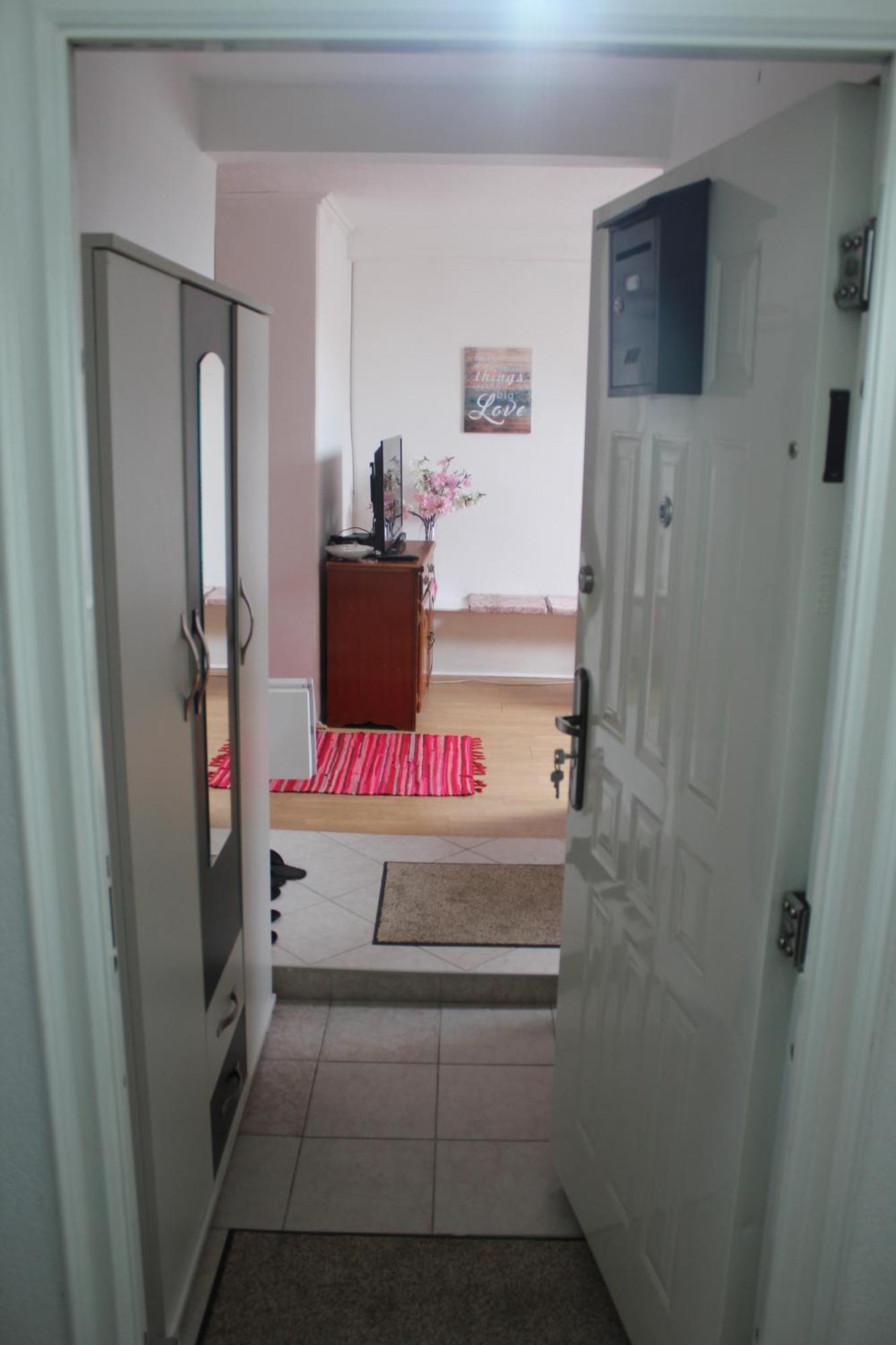 Cozy Apartment In Heart Of Szarajevó Kültér fotó